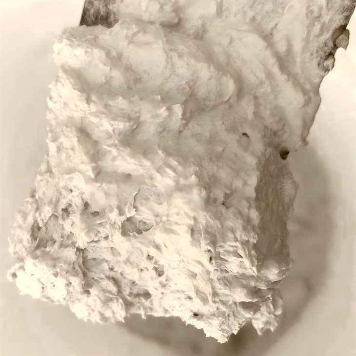 Sprøjtbar luftbelægning